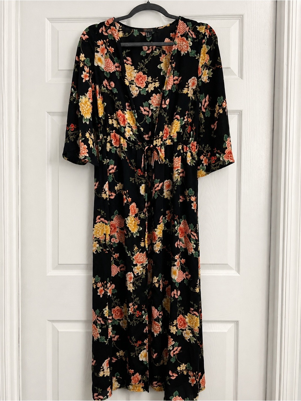 Forever 21 Contemporary Black Floral Wrap Maxi Dress Size M